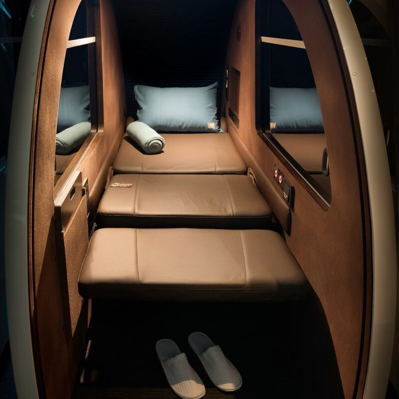 Sleep Pods at Dubai Airport Terminal 3 A Gates – 6 Hours